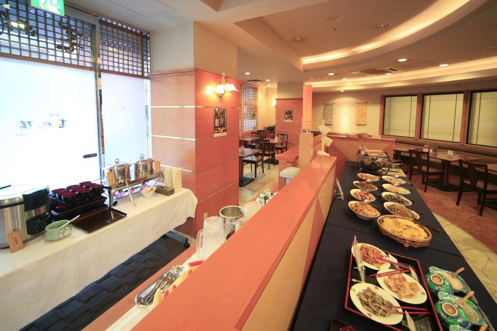 Via Inn Hiroshima Kanayamacho Buitenkant foto
